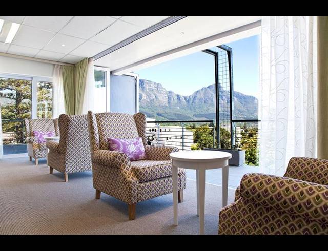 2 BEDROOM APARTMENT FOR SALE IN KENILWORTH UPPER